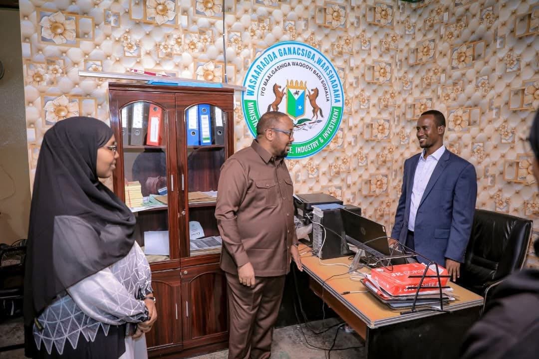 Booqashada madaxwaynaha ee Wasaaradda Ganacsiga