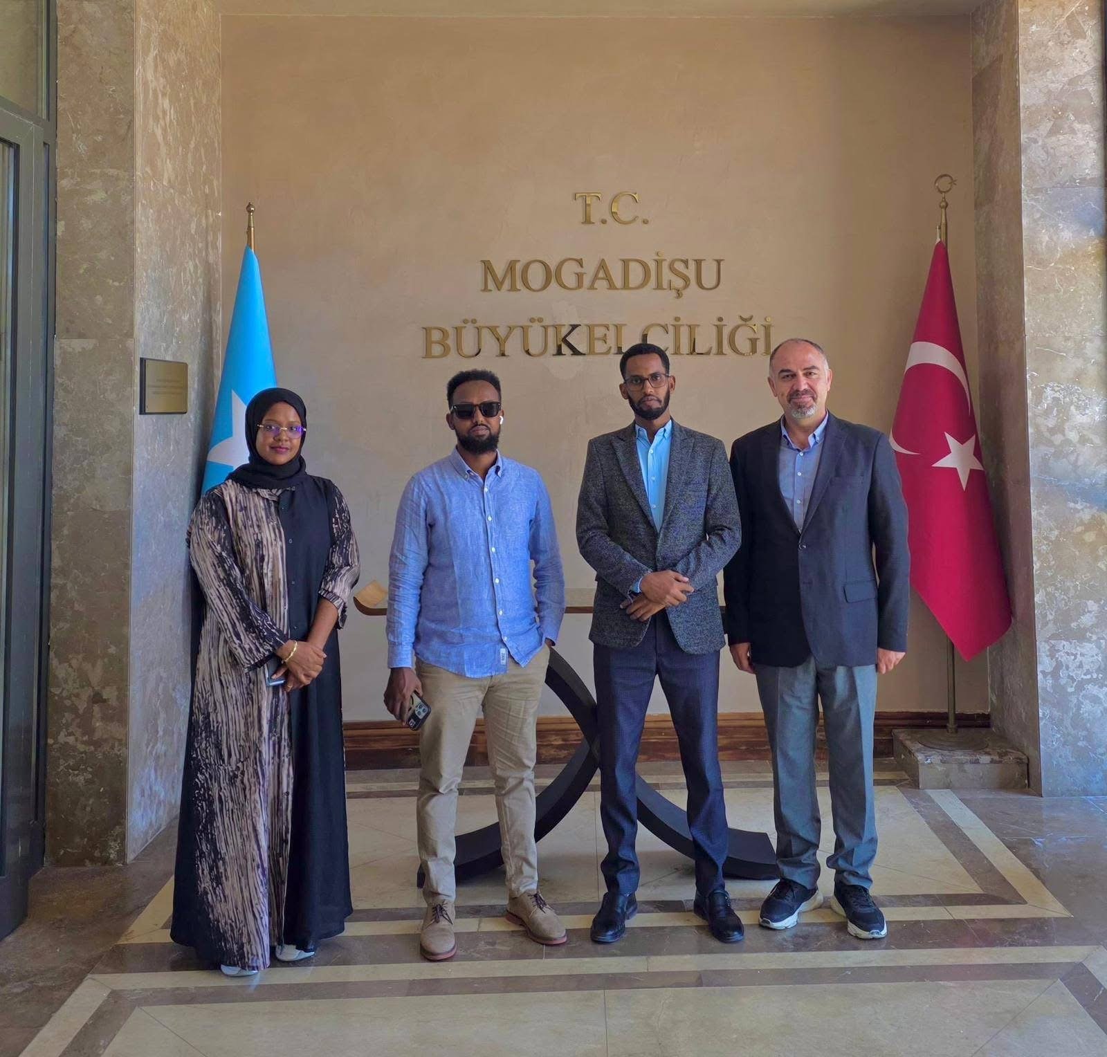 Wasiir Cabdiweli Xuseen Maxamuud oo Kulan la yeeshay Safaaradda Turkyga ee Soomaaliya